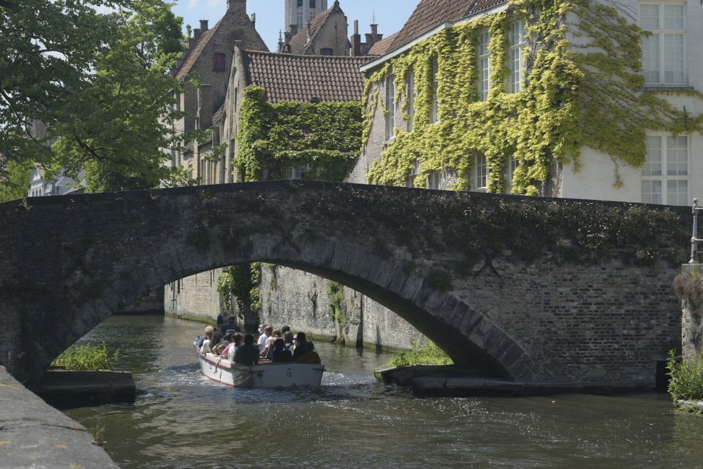 Paseo en barco Brujas