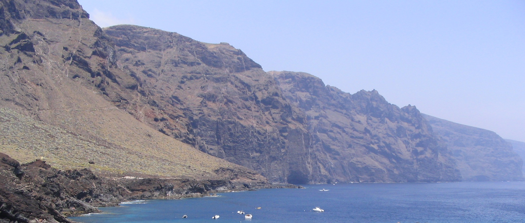 Qué ver en Santa Cruz de Tenerife en un día de crucero 8 Los Acantilados de los Gigantes en el suroeste de Tenerife