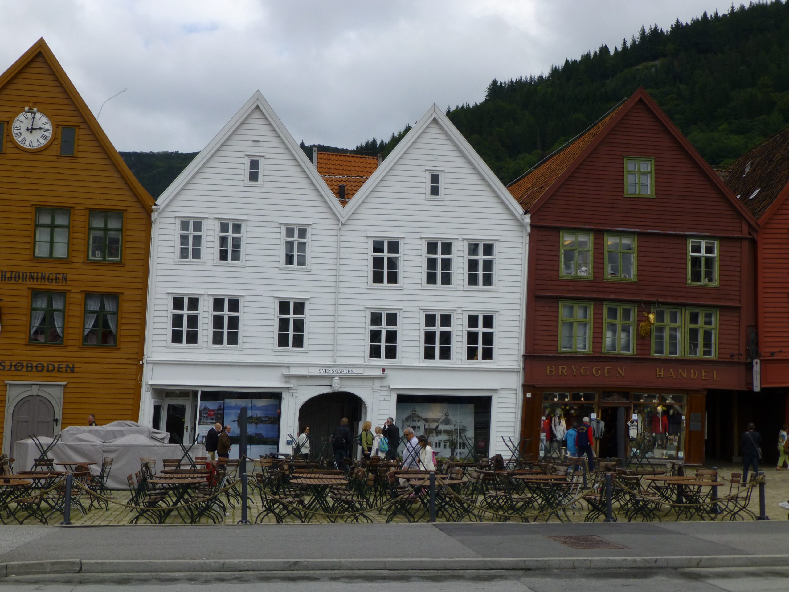 Qué ver en Bergen en un día de crucero 4 Los históricos callejones del barrio hanseático de Bryggen en Bergen