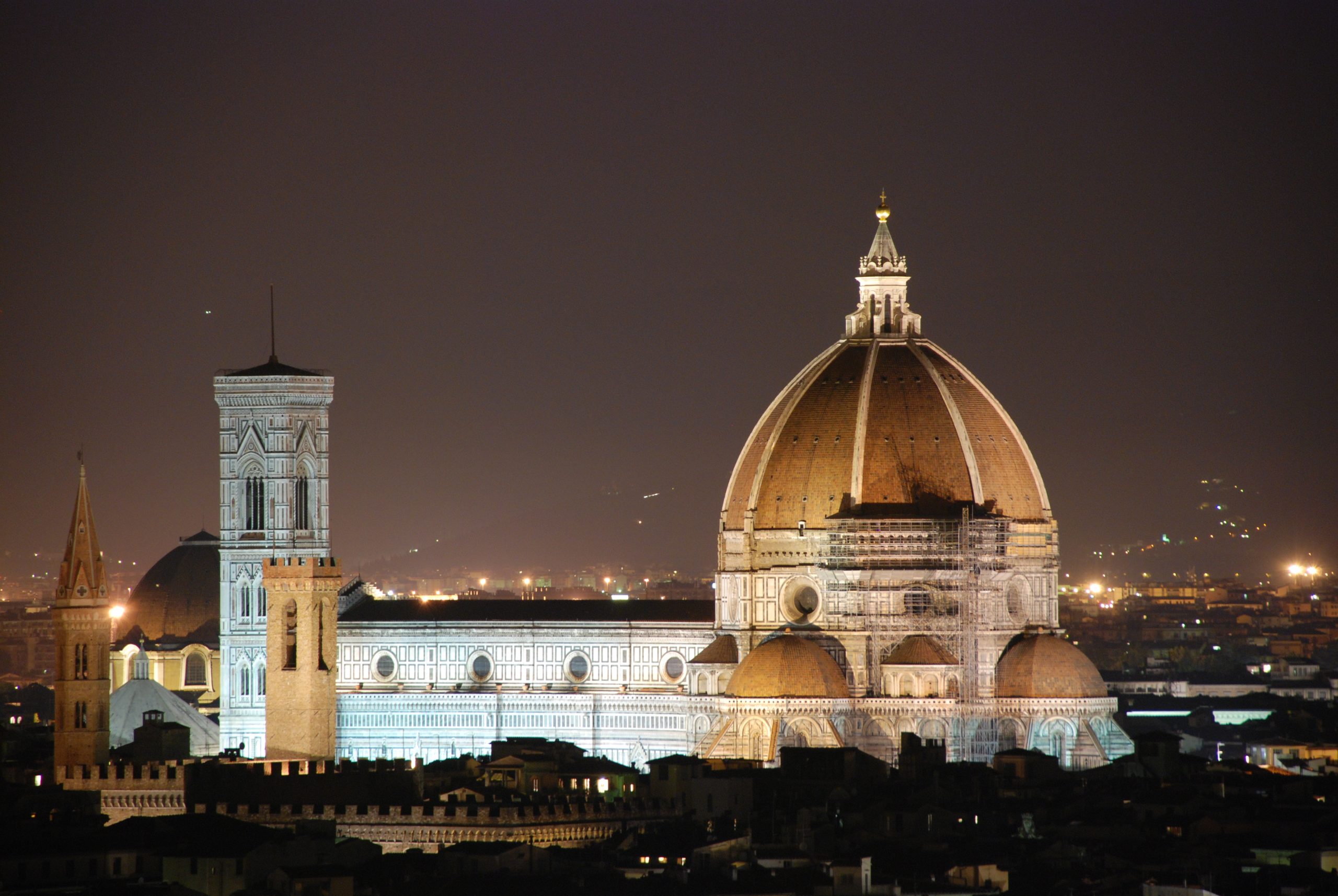 Livorno: la puerta a la Toscana desde el crucero 3 El Duomo de Florencia, la catedral más emblemática del Renacimiento italiano
