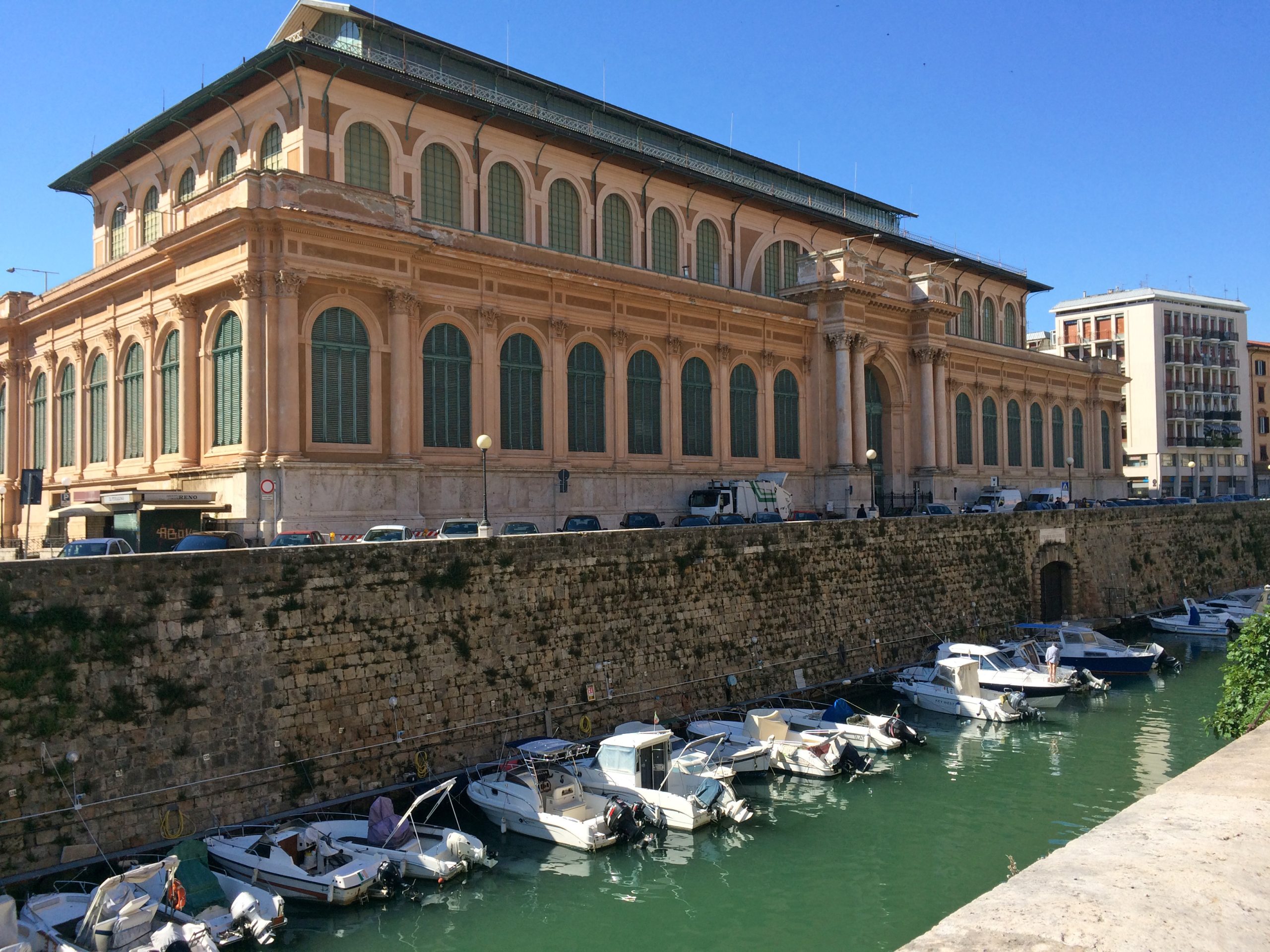 Livorno: la puerta a la Toscana desde el crucero 9 El Mercado Central de Livorno, corazón gastronómico de la ciudad