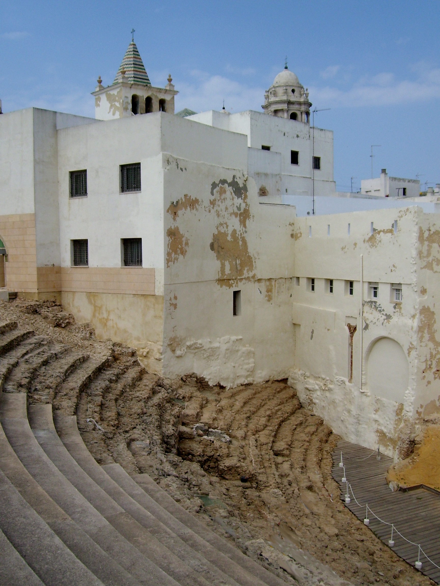 Qué ver en Cádiz en un día de crucero 7 El Teatro Romano de Gades en el Barrio del Pópulo, siglo I a.C.