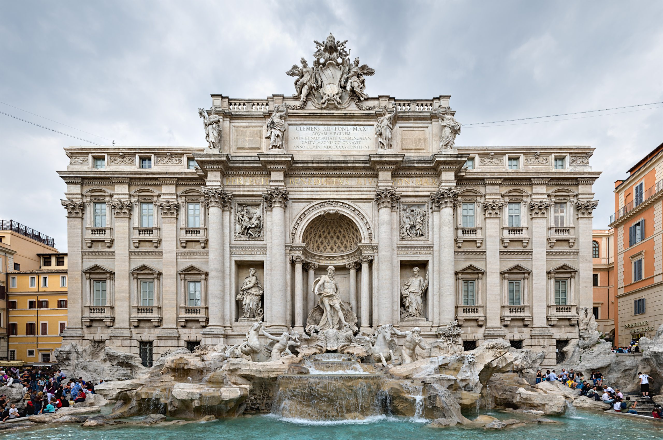 Civitavecchia: cómo llegar a Roma desde el crucero 3 La Fontana di Trevi, uno de los monumentos más icónicos de Roma